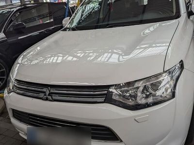 Mitsubishi Outlander P-HEV