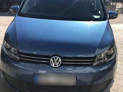 Begagnad VW Touran Trendline 105 HK (77 kW) 2011 Blå Minibuss