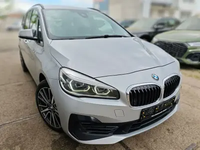 Gebraucht BMW 220 Gran Tourer Sport Line 190 PS (139 kW) 2021 Silber Van / Kleinbus