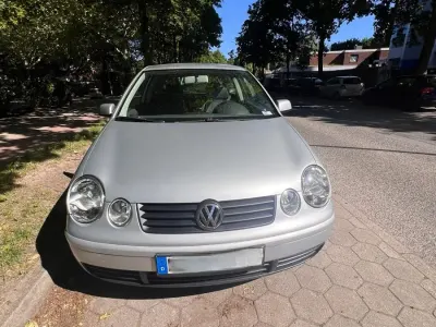 Gebraucht VW Polo 63 PS (46 kW) 2003 Silber Kleinwagen