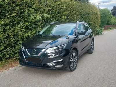 Gebraucht Nissan Qashqai 360º 163 PS (119 kW) 2018 Schwarz SUV