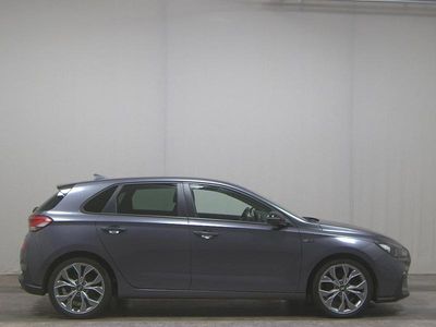 Usata Hyundai i30 N Line 140 CV (102 kW) 2020 Grigio Berlina