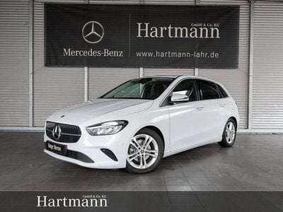 Gebraucht Mercedes B200 Progressive 163 PS (119 kW) 2023 Digitalweiß Van / Kleinbus