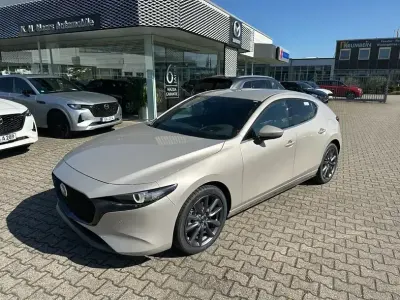 Neu Mazda 3 Exclusive-Line 140 PS (102 kW) 2026 Platinum quartz m Limousine
