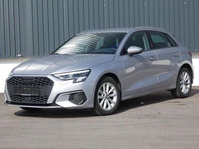 Gebraucht Audi A3 Sport 150 PS (110 kW) 2020 Florettsilber Limousine