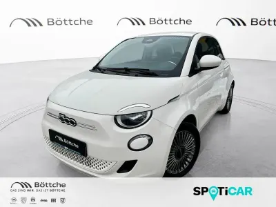 Gebraucht Fiat 500e 86 kW (118 PS) 2023 Colore esterno (arktis weiß) Kleinwagen