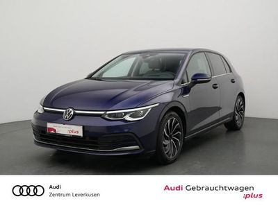 Gebraucht VW Golf VII Style 150 PS (110 kW) 2021 Blau Kleinwagen