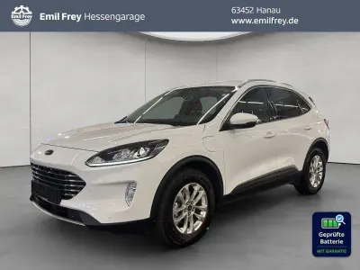 Używany Ford Kuga Titanium 224 KM (164 kW) 2022 Biały SUV