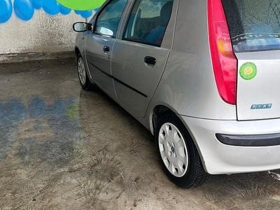 Usata Fiat Punto 60 CV (44 kW) 2002 Argento Utilitaria