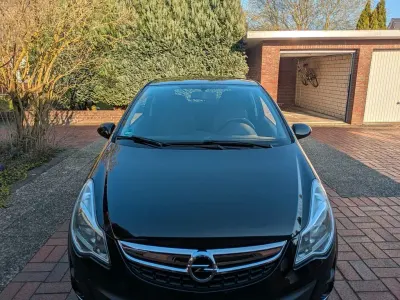 Usata Opel Corsa Edition 87 CV (63 kW) 2011 Nero Utilitaria