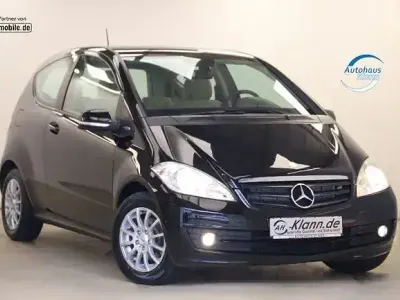Używany Mercedes A160 Elegance 140 KM (102 kW) 2009 Czarny Sedan/Limuzyna