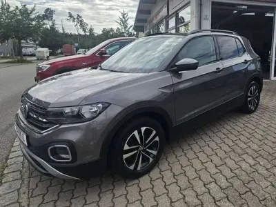 Gebraucht VW T-Cross United 110 PS (80 kW) 2021 Limestone grey metallic SUV