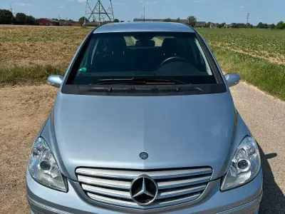 Gebraucht Mercedes B170 116 PS (85 kW) 2006 Blau Van / Kleinbus