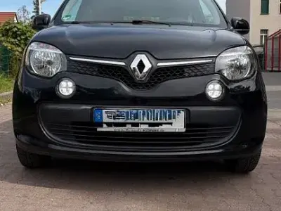 Używany Renault Twingo Liberty 71 KM (52 kW) 2015 Czarny Hatchback