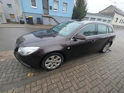Gebraucht Opel Insignia 140 PS (102 kW) 2012 Braun Kombi
