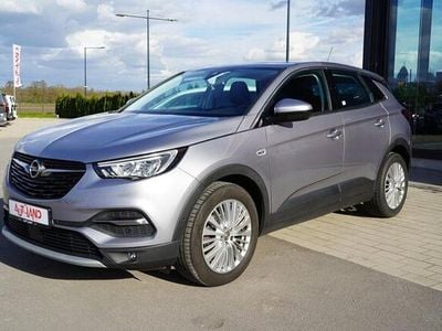 Usata Opel Grandland X Innovation 131 CV (96 kW) 2023 Argento SUV
