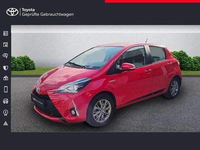 Usata Toyota Yaris Hybrid Comfort 101 CV (74 kW) 2017 Rosso Utilitaria