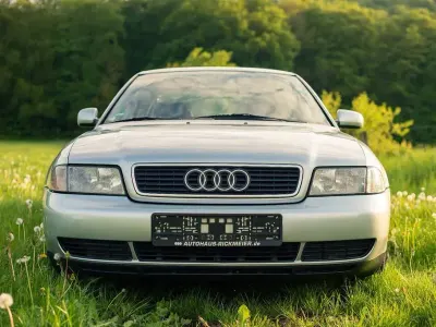 Gebraucht Audi A4 101 PS (74 kW) 1998 Silber Limousine