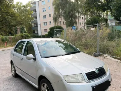 Gebraucht Skoda Fabia 74 PS (54 kW) 2001 Grau Limousine