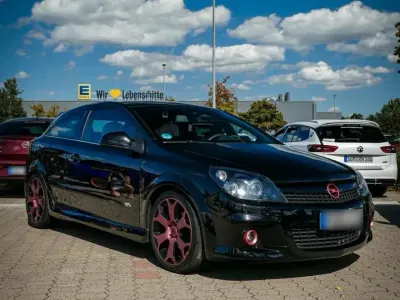 Gebraucht Opel Astra GTC OPC 140 PS (102 kW) 2009 Schwarz Coupé