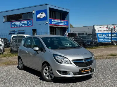 Używany Opel Meriva Edition 101 KM (74 kW) 2015 Srebrny Minivan