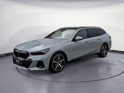 Nouă BMW 540 M Sport 303 CP (222 kW) 2026 Gri Break