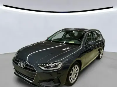 Gebraucht Audi A4 Sport 204 PS (150 kW) 2022 Grau Limousine