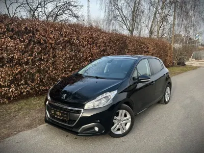 Gebraucht Peugeot 208 101 PS (74 kW) 2019 Schwarz Kleinwagen