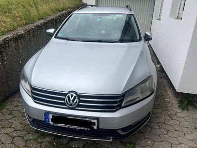 Gebraucht VW Passat 140 PS (102 kW) 2011 Silber Kombi