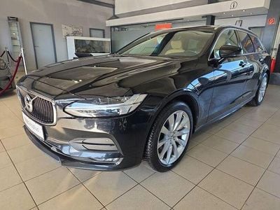 Second-hand Volvo V90 Momentum 253 CP (186 kW) 2019 Negru Break
