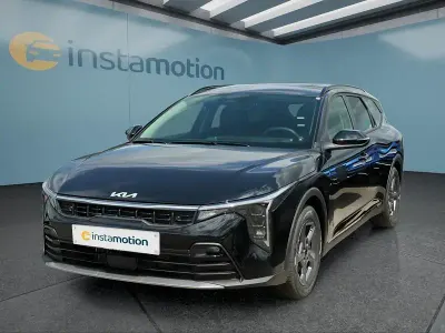 Neu Kia K4 150 PS (110 kW) 2026 Schwarz Kombi