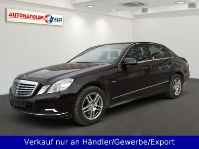 Usata Mercedes E350 292 CV (214 kW) 2010 Marrone Berlina
