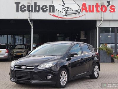 Schwarz Gebraucht 2013 Ford Focus S Limousine | 3.985 € (Fairer Preis)