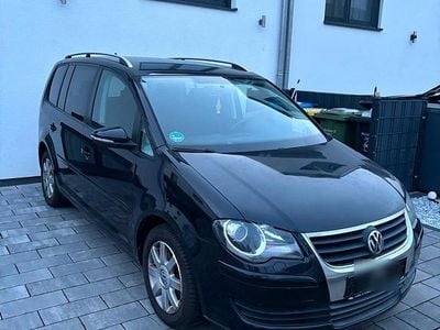 Schwarz Gebraucht 2009 VW Touran Van / Kleinbus | 4.500 € (Fairer Preis)
