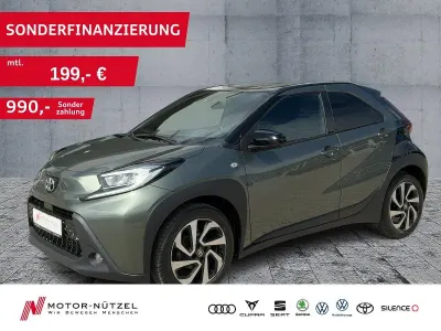 Używany Toyota Aygo X Pulse 72 KM (52 kW) 2023 Zielony SUV