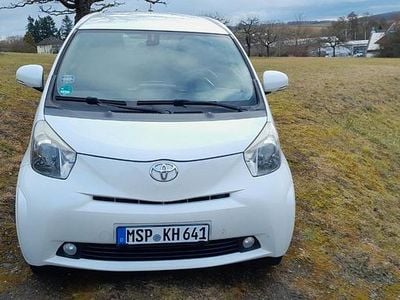 Usata Toyota iQ 68 CV (50 kW) 2010 Bianco Utilitaria