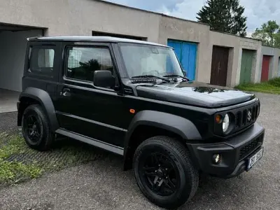 Gebraucht Suzuki Jimny 102 PS (75 kW) 2022 Schwarz SUV
