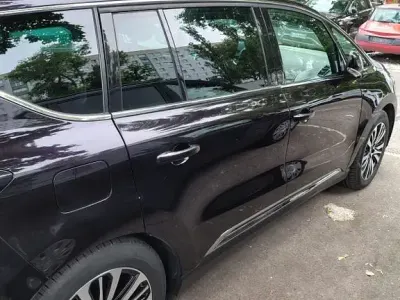 Gebraucht Renault Espace Initiale Paris 160 PS (117 kW) 2017 Schwarz Van / Kleinbus