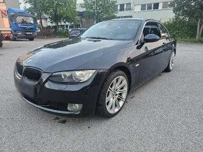 Gebraucht BMW 320 Cabriolet 170 PS (125 kW) 2007 Schwarz Cabrio