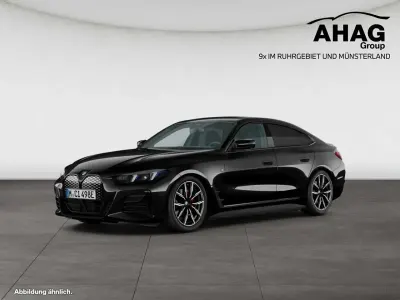 Neu BMW i4 M Sport 250 kW (340 PS) 2026 Black sapphire Limousine