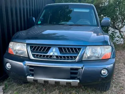 Gebraucht Mitsubishi Pajero 160 PS (117 kW) 2006 Grau SUV