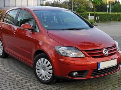 Rot Gebraucht 2006 VW Golf Plus Cross Van / Kleinbus | 3.490 € (Superpreis)