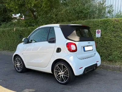 Gebraucht Smart ForTwo Cabrio Brabus 109 PS (80 kW) 2018 Weiß Cabrio