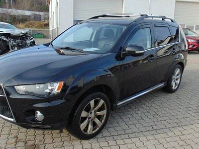 Schwarz Gebraucht 2013 Mitsubishi Outlander Invite SUV | 4.895 €