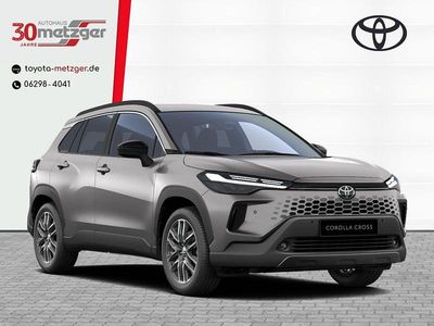 Neu Toyota Corolla Cross 178 PS (130 kW) 2025 Silber SUV