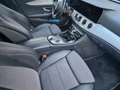 Gebraucht Mercedes 300 196 PS (144 kW) 2021 Silber Limousine