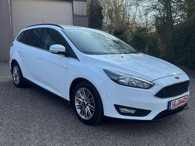 Gebraucht Ford Focus 125 PS (91 kW) 2018 Frostweiß Kombi