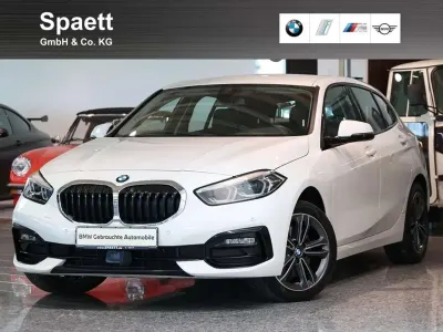 Gebraucht BMW 118 Sport Line 136 PS (100 kW) 2021 Alpinweiß uni Kleinwagen