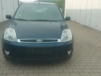 Usata Ford Fiesta 70 CV (51 kW) 2003 Blu Utilitaria