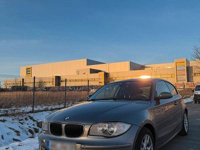 Gebraucht BMW 116 122 PS (89 kW) 2009 Grau Kleinwagen